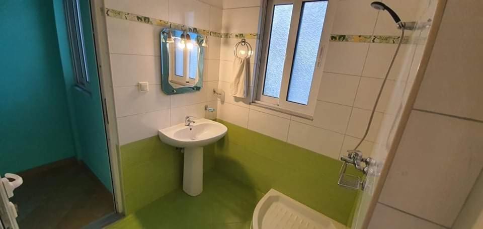 Enjoy Apartment Саранда Экстерьер фото